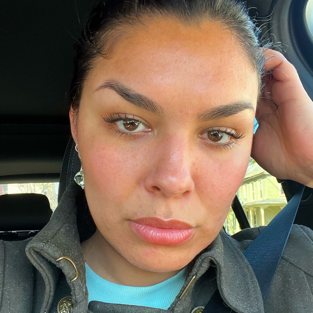 Meet your Posher, Daniela